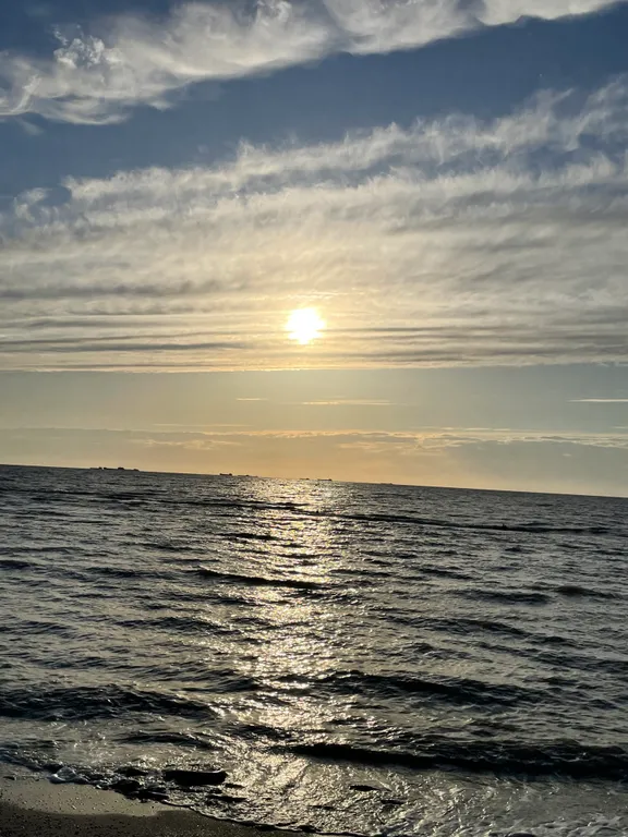 Квартира Апартаменты 6 с видом на море и внутренний дворик с бассейном — Ейск