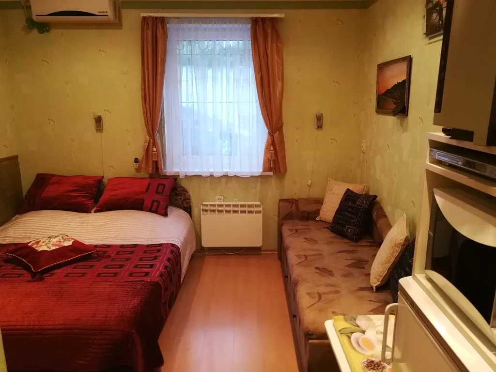 Квартира Стандартный номер — аренда посуточно в Ялта