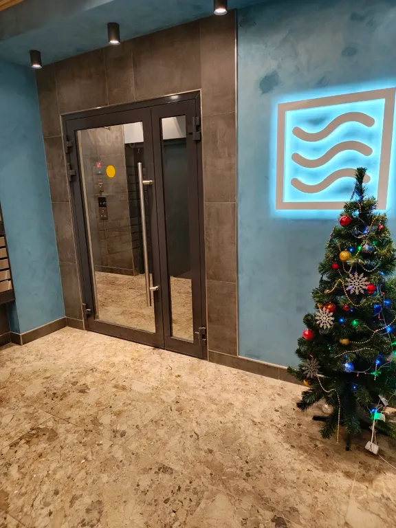 Уютная евродвухкомнатная квартира с дизайнерским ремонтом