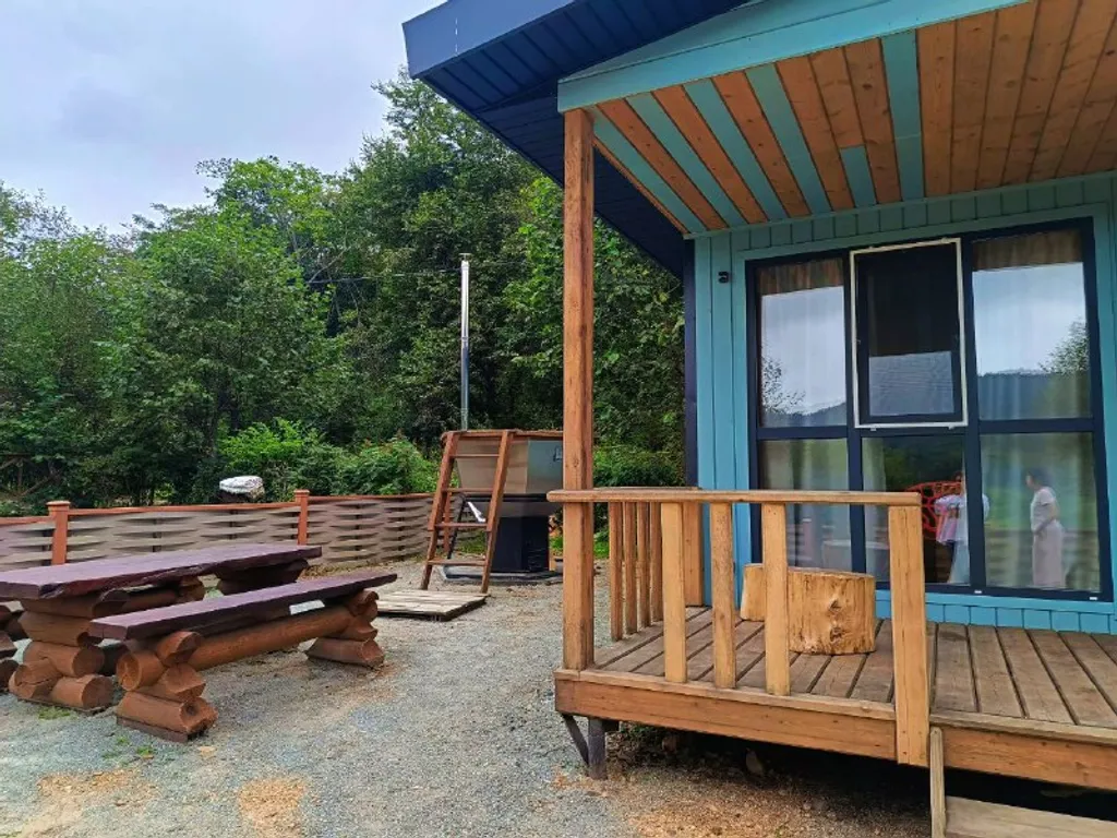 Уютный Эко-дом №13 с банным чаном в лесу в шаге от центра города