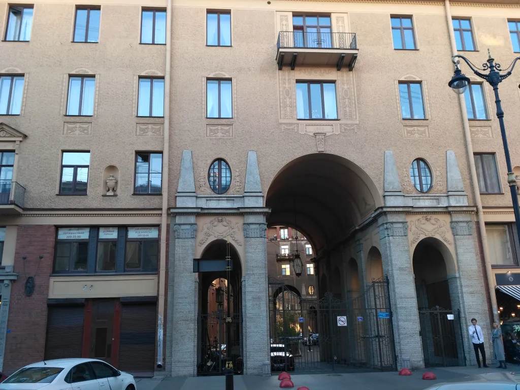 Квартира Просторная уютная комната в центре у Невского проспекта, рядом с метро — Санкт-Петербург