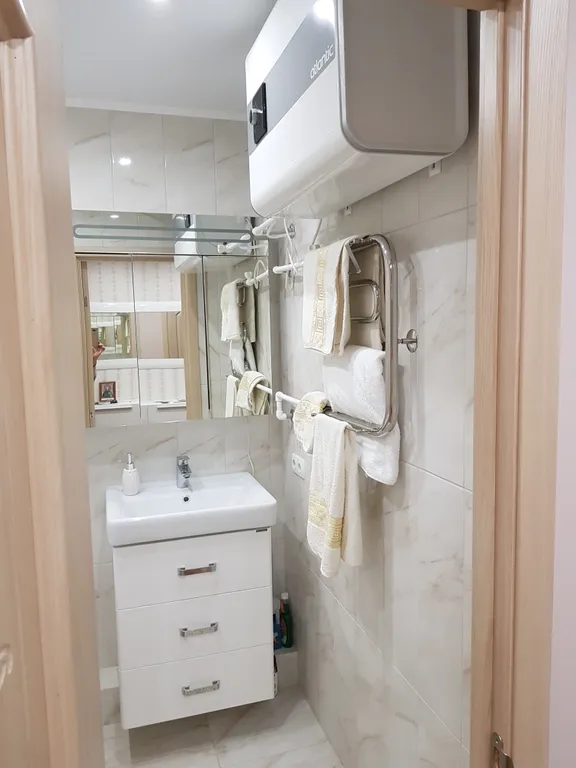 Просторная квартира центр города с видом на море и горы