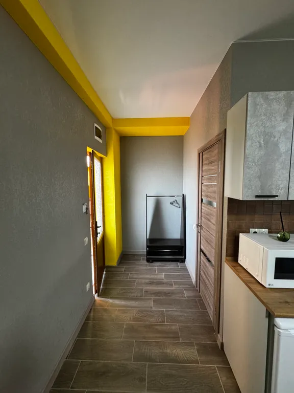 Двухместный номер с видом на горы и море.42