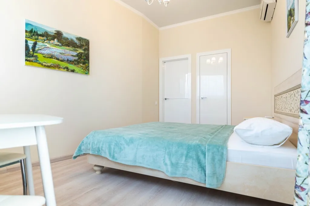 Шикарный апартамент всего в 5 минутах от моря в центре