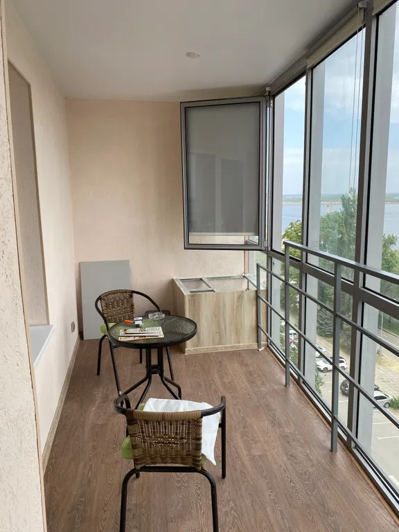 Новый высотный дом рядом с домом Павлова