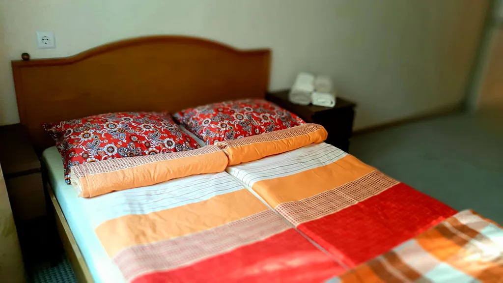 Спокойная двухкомнатная квартира на 1 этаже