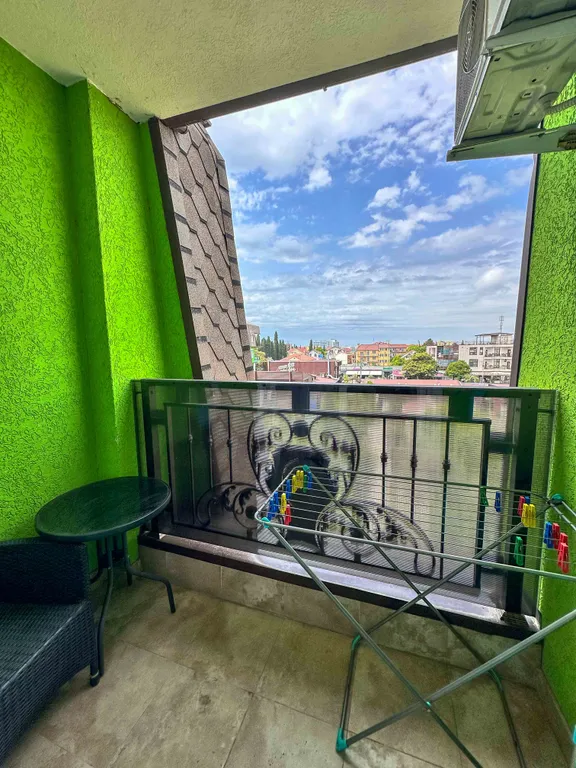 Апартамент у моря