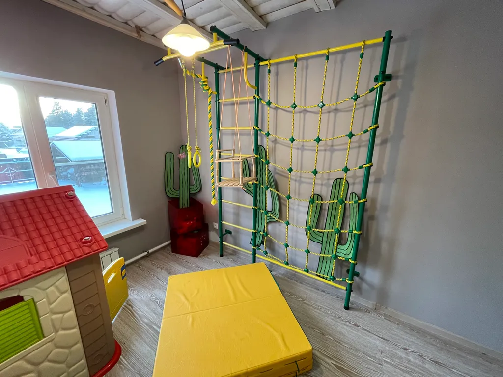 Коттедж у Медного озера