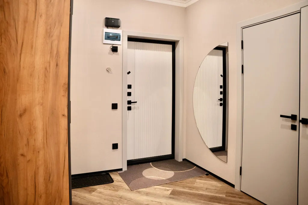 Уютные апартаменты у озера с видом на горы