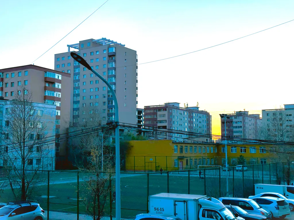 Apartment 44, spacious living area, separate kitchen & 1 bedroom