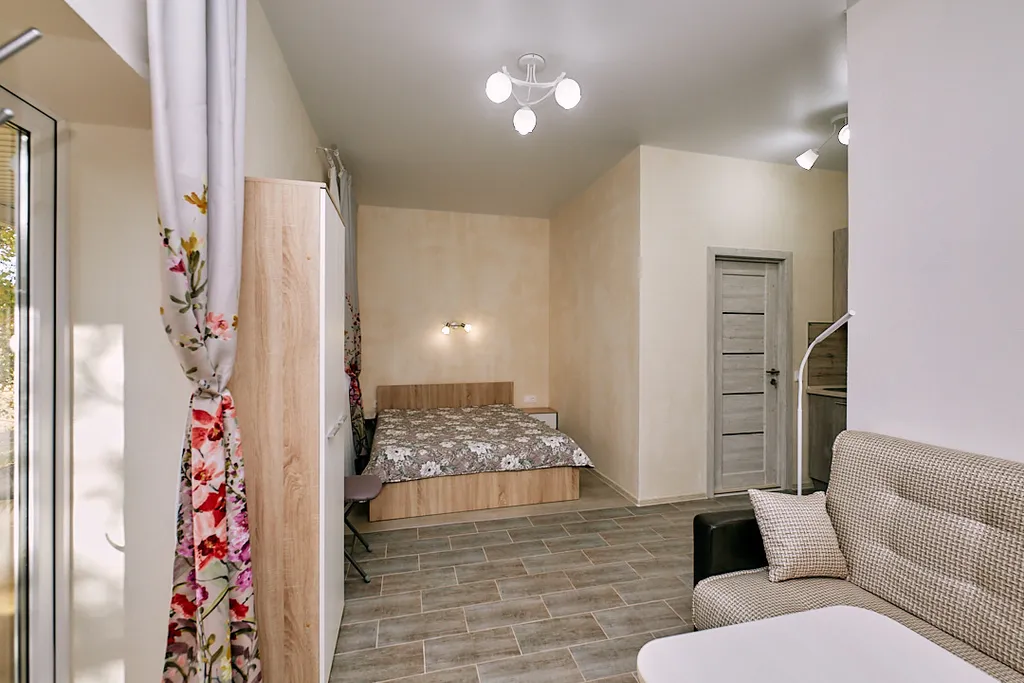 Уютная студия с террасой