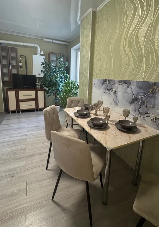 Уютная 2-х комнатная квартира с видом на затон