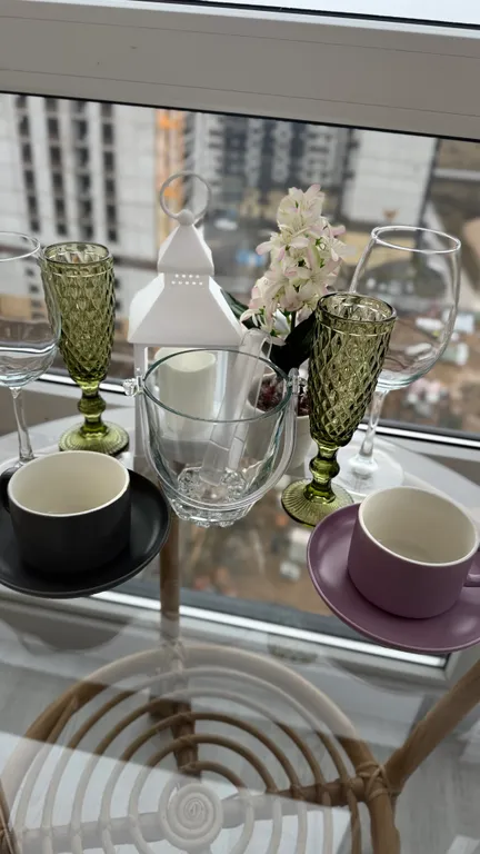 Уютная видовая современная квартира