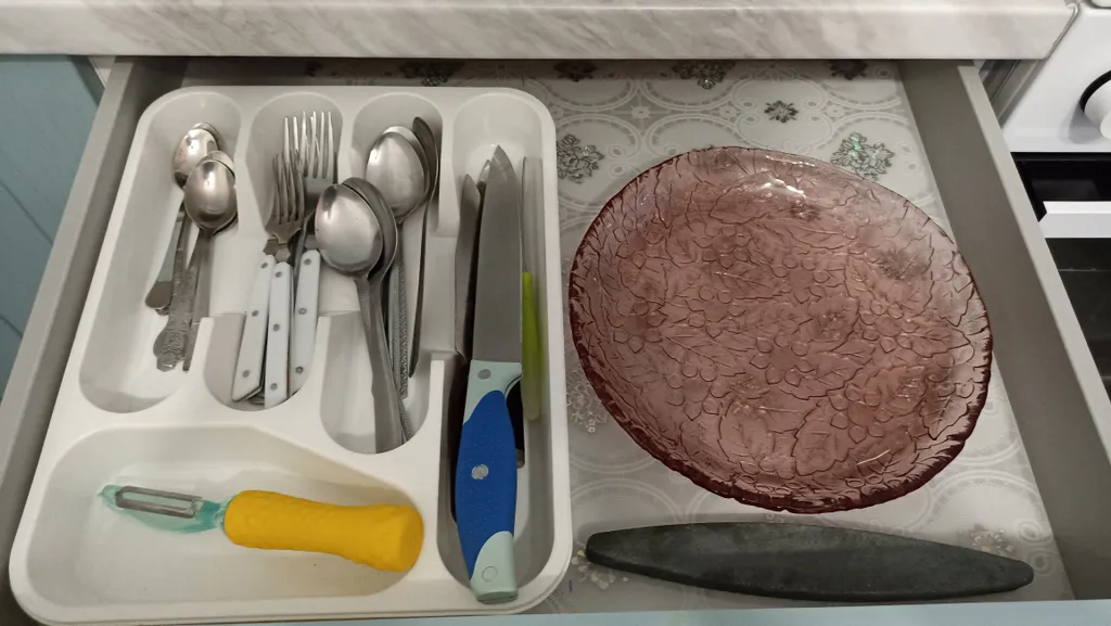 Уютная квартира в жилом районе, рядом с бассейном, магазинами и остановкой