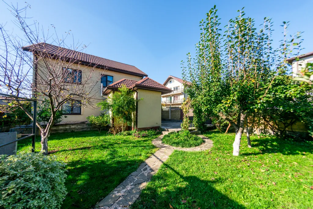 Уютный дом в центре