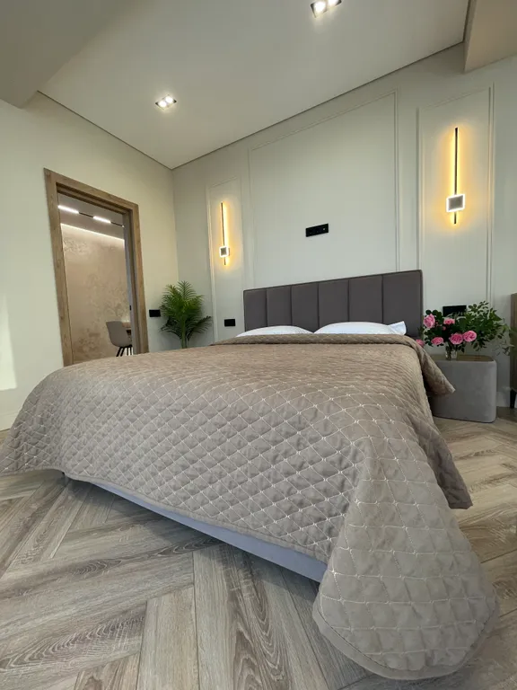 Супер видовая квартира в элитном доме с новым дизайнерским ремонтом