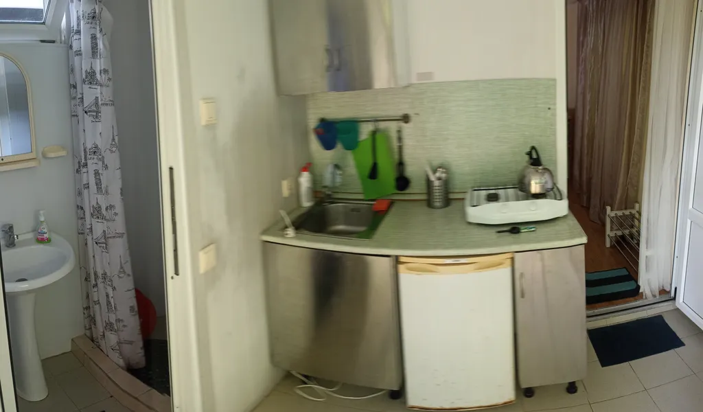 Однокомнатный коттедж с видом на лес и горы