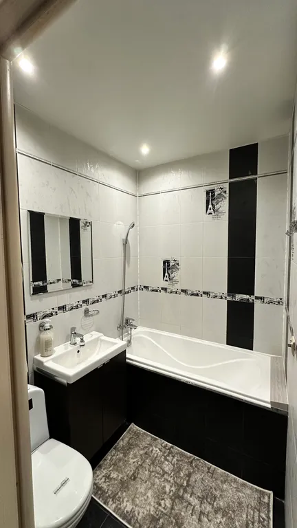 Cовременная студия с бecкoнтaктным заездом