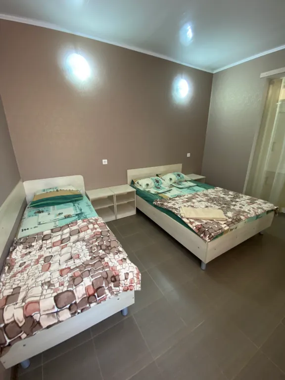 Комната в частном доме с отдельной кухней