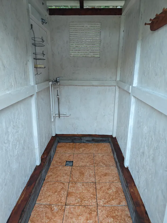 Мини-домик Бочка с собственной беседкой