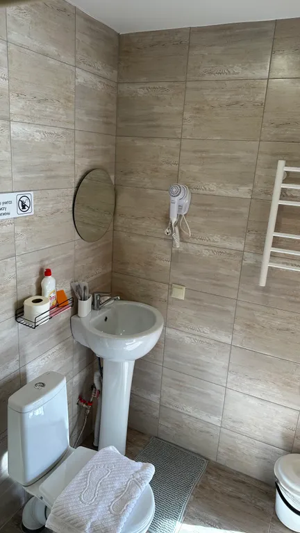 Студия с балконом и красивым видом