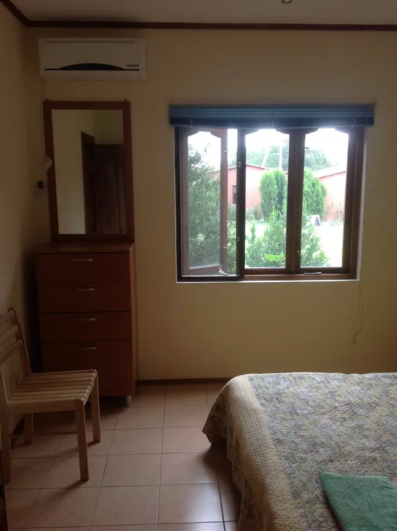 Уютный коттедж с бассейном с морской водой