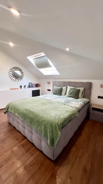 Комфортная квартира на Таврической