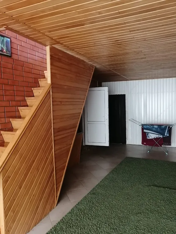 Коттедж Дом с крытым двором и прудом — Апшеронск