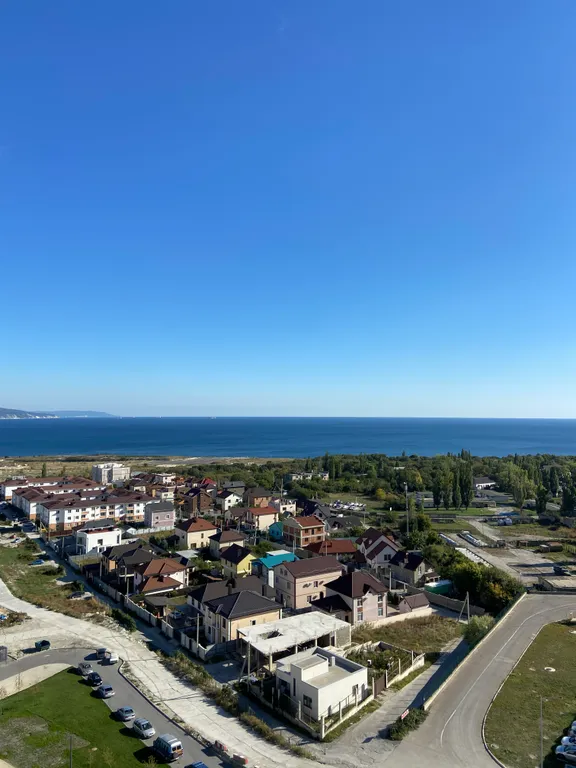 С видом на море, Григорьева