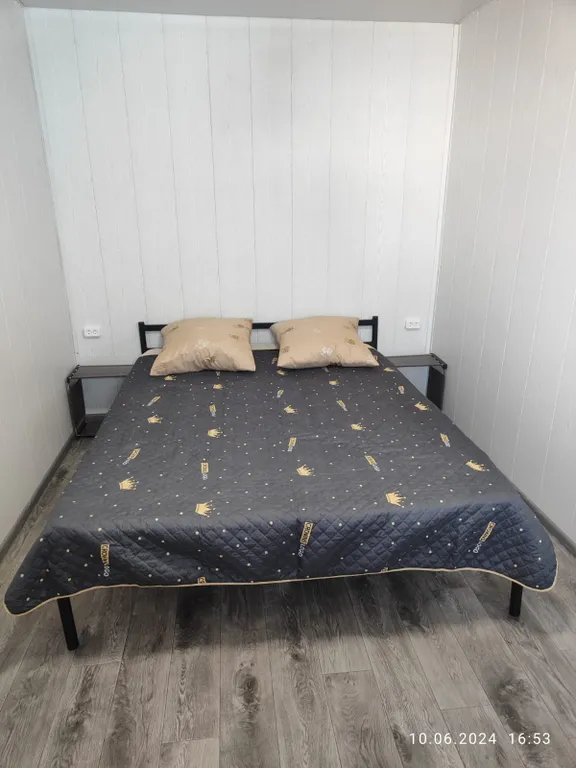 Квартира Отдельная мансарда с верандой — Ейск