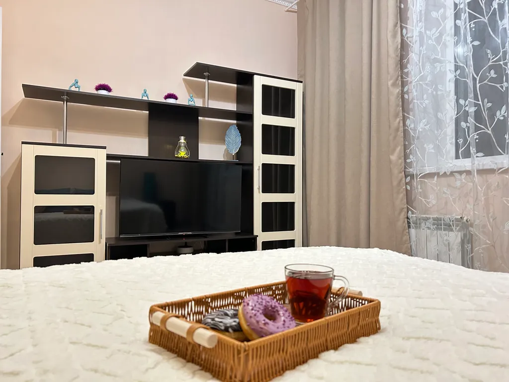 Евро двушка возле леса