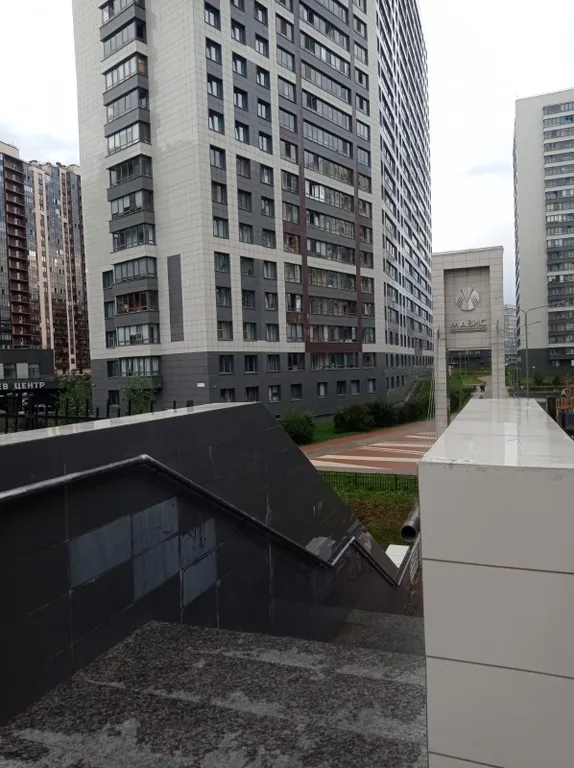 Студия у метро