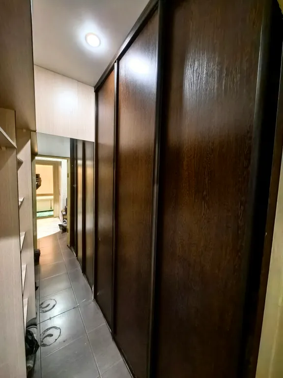 Хорошая двушка возле Ауры