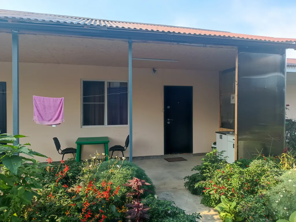 Двухместный номер стандарт с собвеным душевым и туалетом