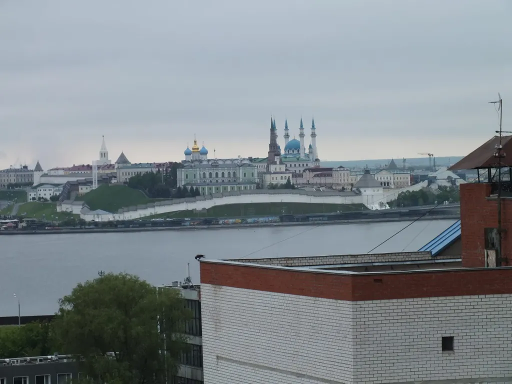 Двухкомнатная квартира у метро Козья слобода  и Чаши