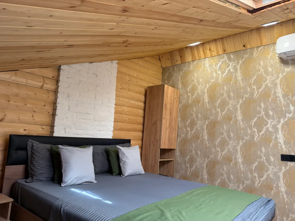 Уютная квартира в самом центре, от площади республики 250 м