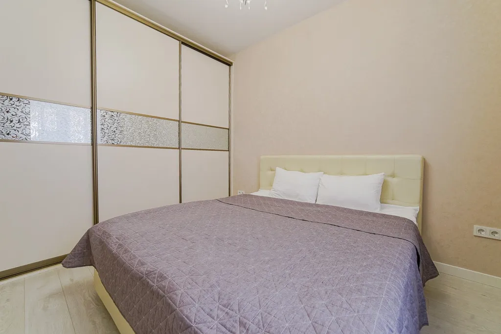 2-комнатная квартира рядом с метро Якуба Коласа — аренда посуточно в Минск