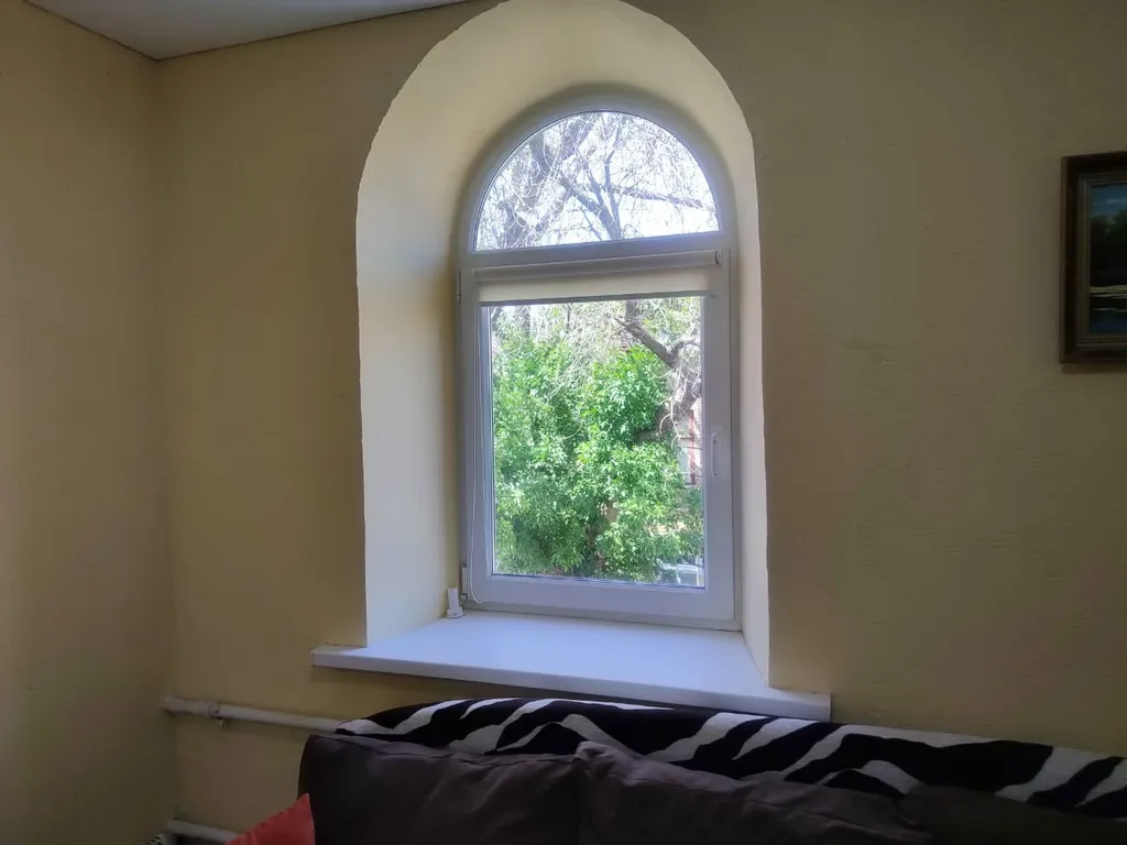 2-комнатная квартира у театральной площади в доходном доме XIX века