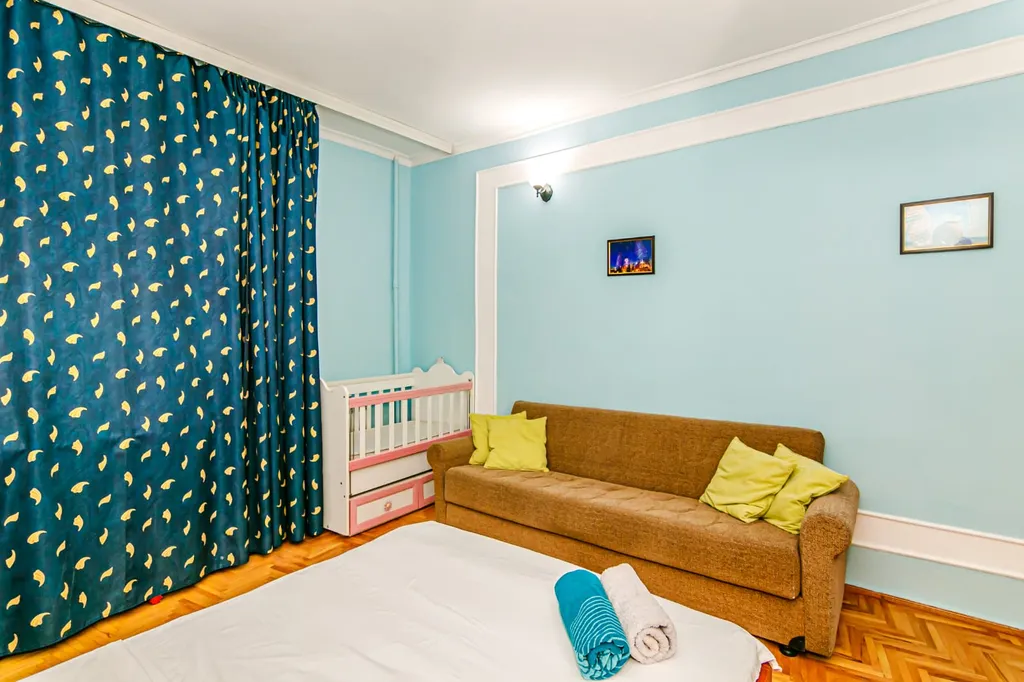 Turquoi̇se apartment