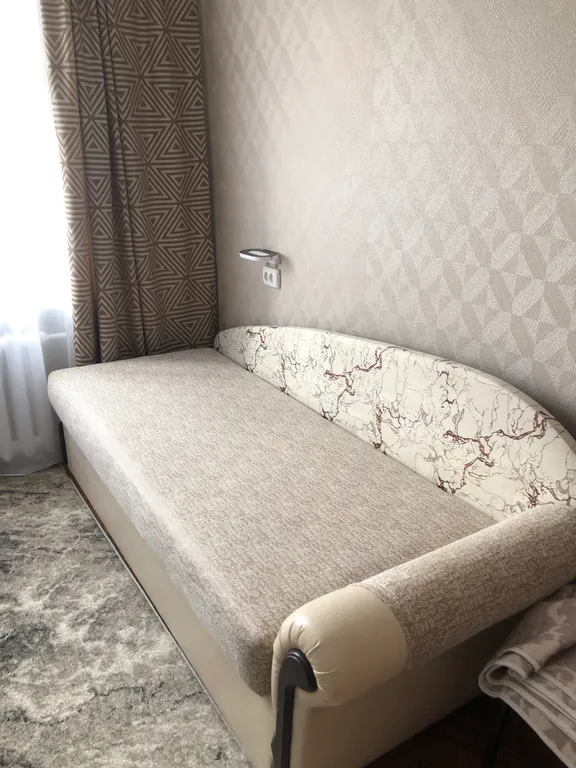 Просторная чистая светлая после ремонта 4-х комнатная квартира