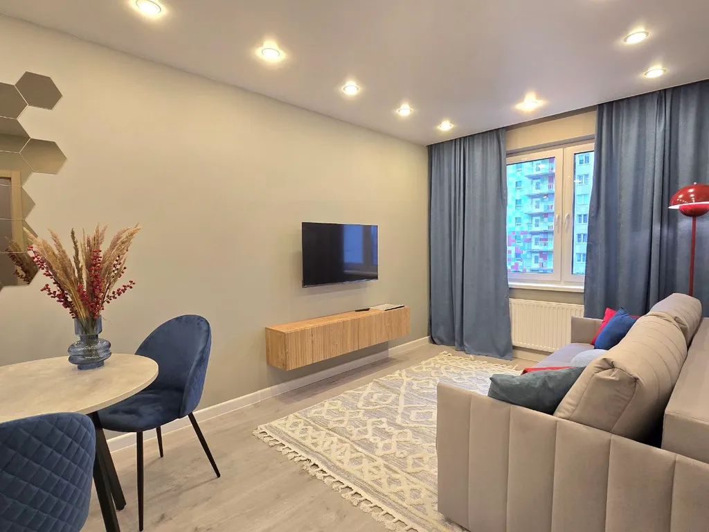 Дизайнерская квартира с панорамным балконом