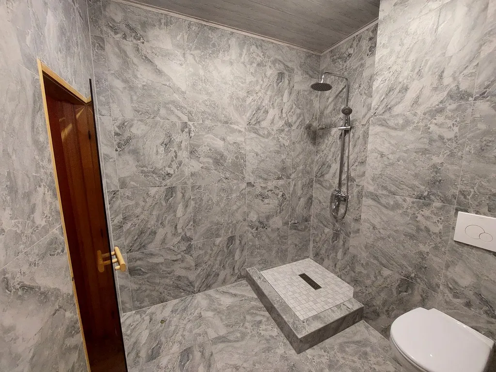 6-комнатный Дом