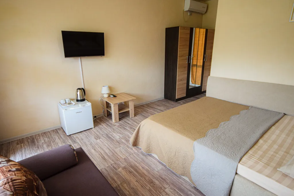 Стандартный номер с балконом с видом на Генуэзскую крепость