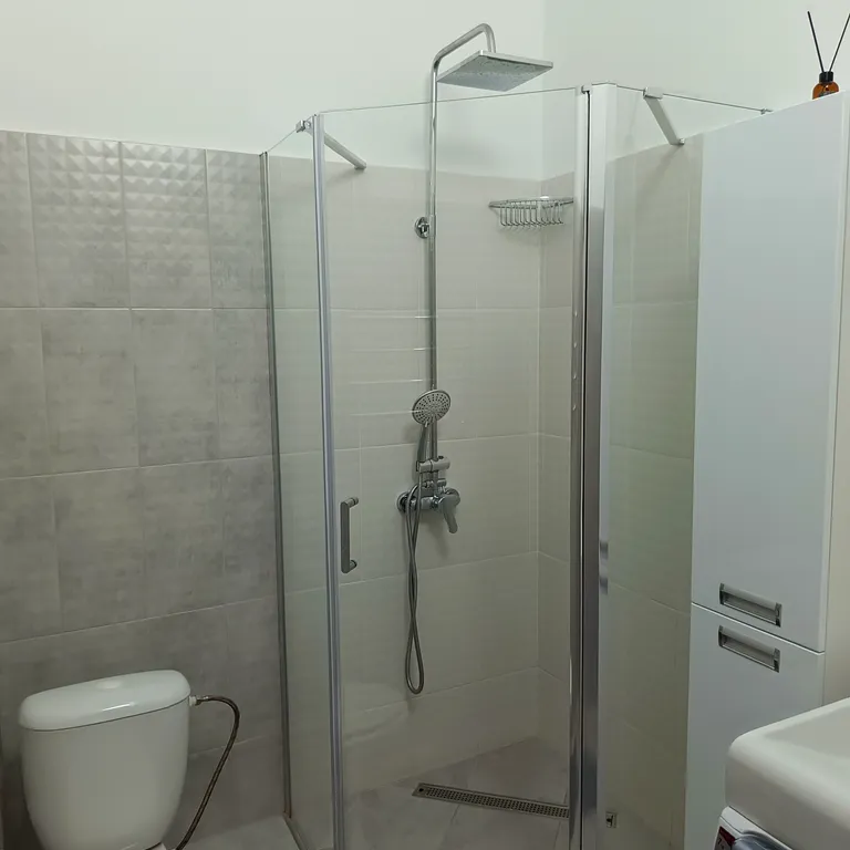 Квартира -студия с современным ремонтом