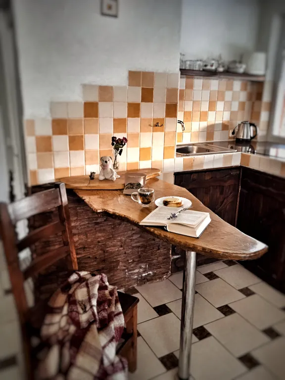 Коттедж под Минском с баней, озером, беседкой