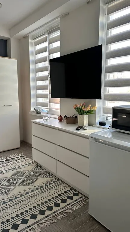 Студия с подогреваемым бассейном в клубном поселке