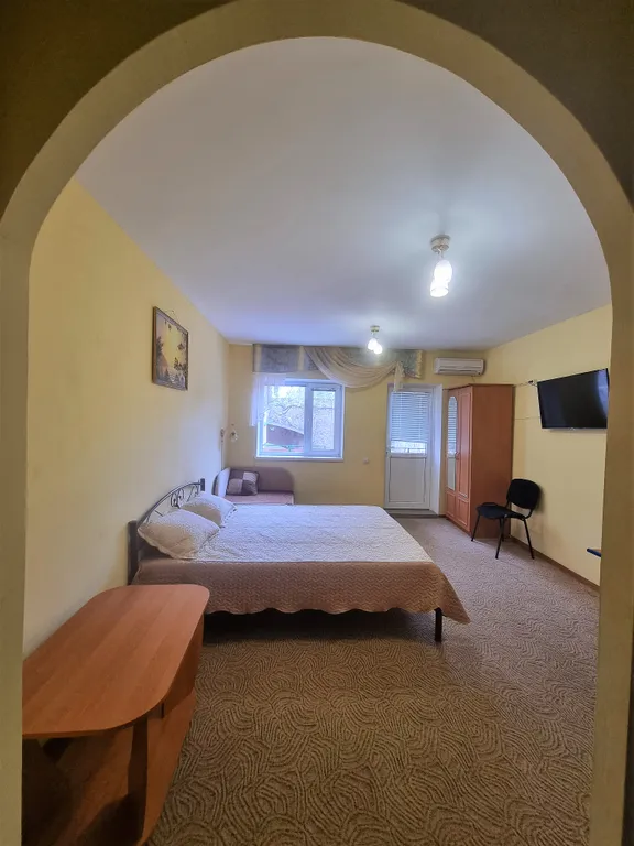 Квартира Отдельный коттедж с кухней — аренда посуточно в Феодосия