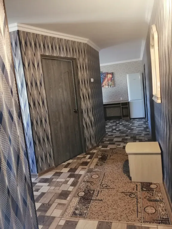 Чистая, просторная 3-комнатная квартира в престижном районе города — аренда посуточно в Волгоград