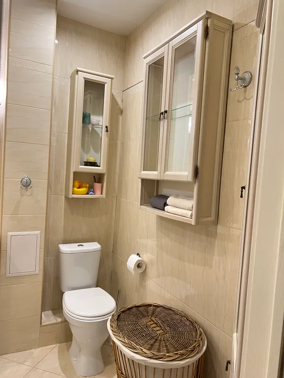 Светлая квартира с мансардой в центре города