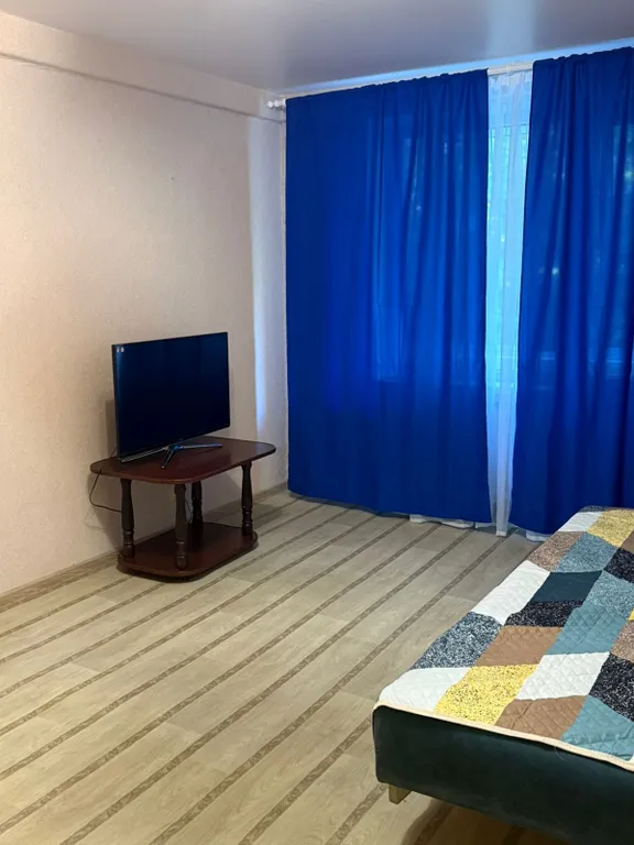 Уютная квартира в спальном районе — аренда посуточно в Кингисепп